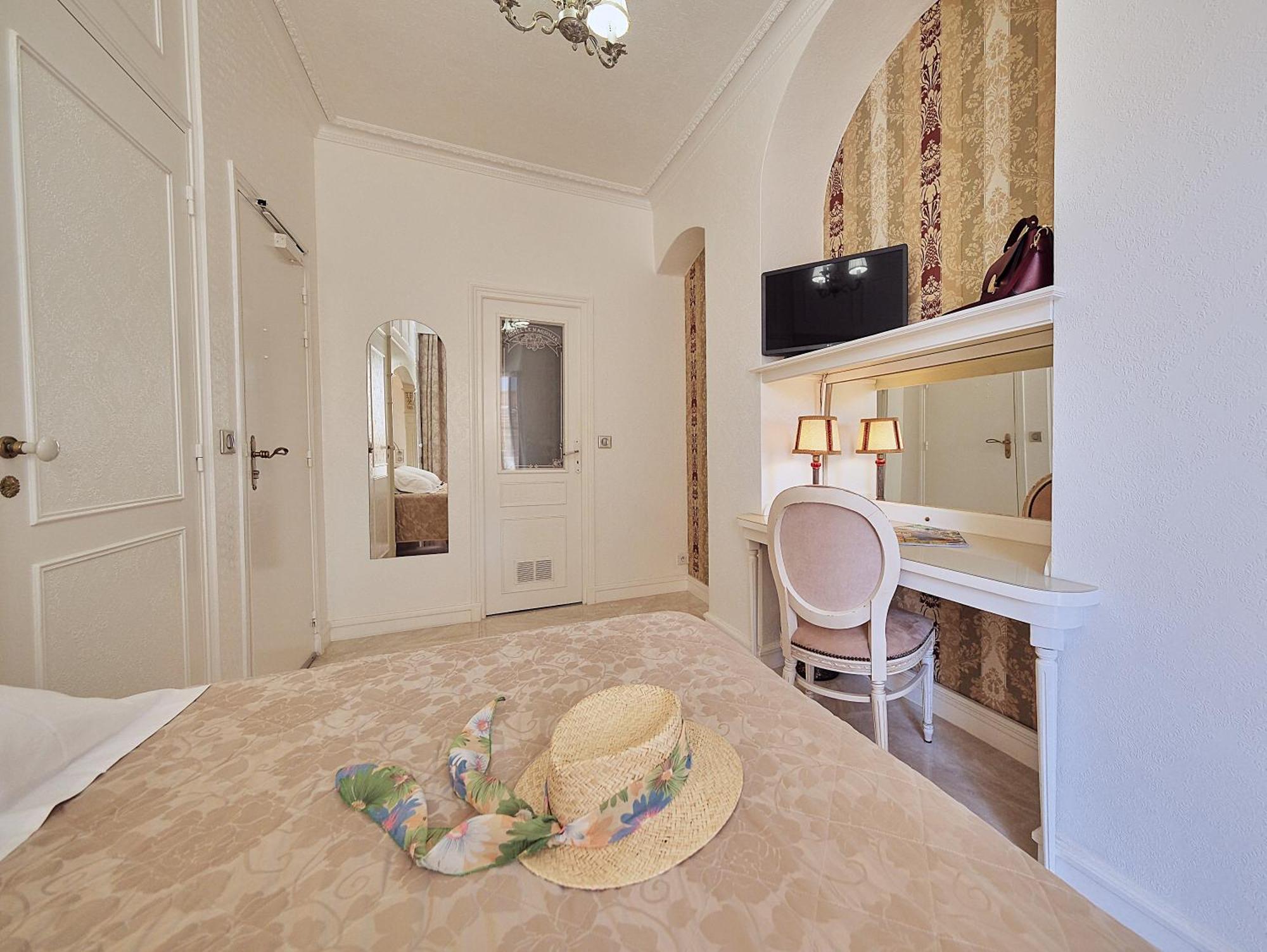Hotel Le Magnolia Calvi  Zewnętrze zdjęcie
