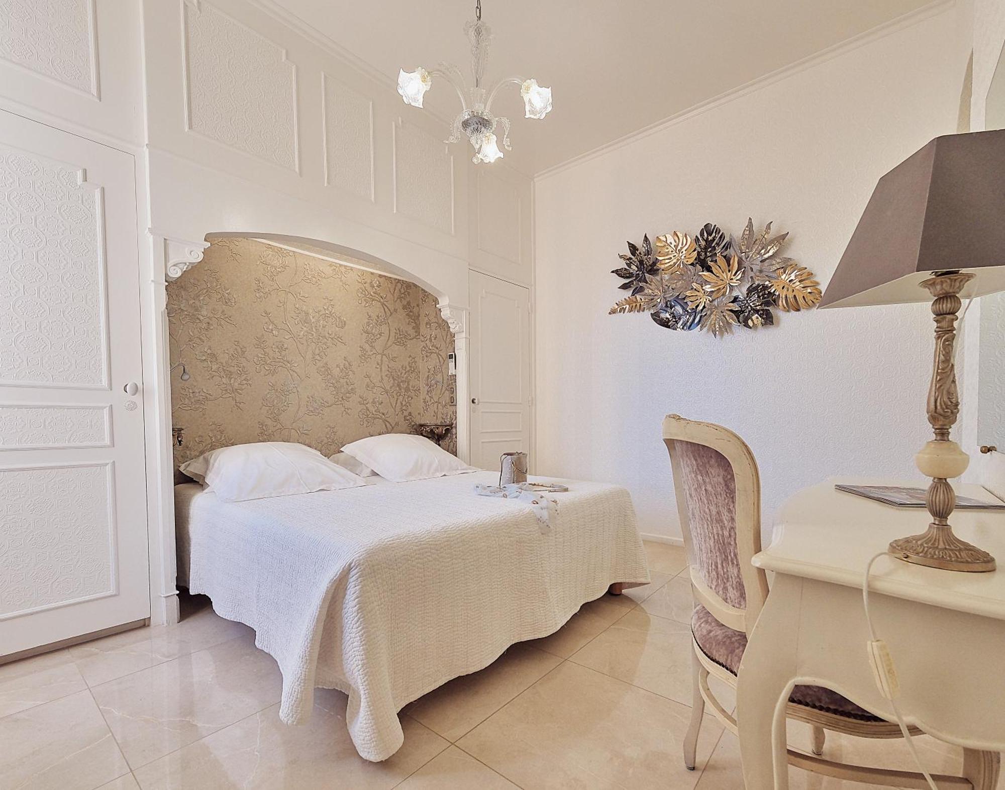 Hotel Le Magnolia Calvi  Zewnętrze zdjęcie