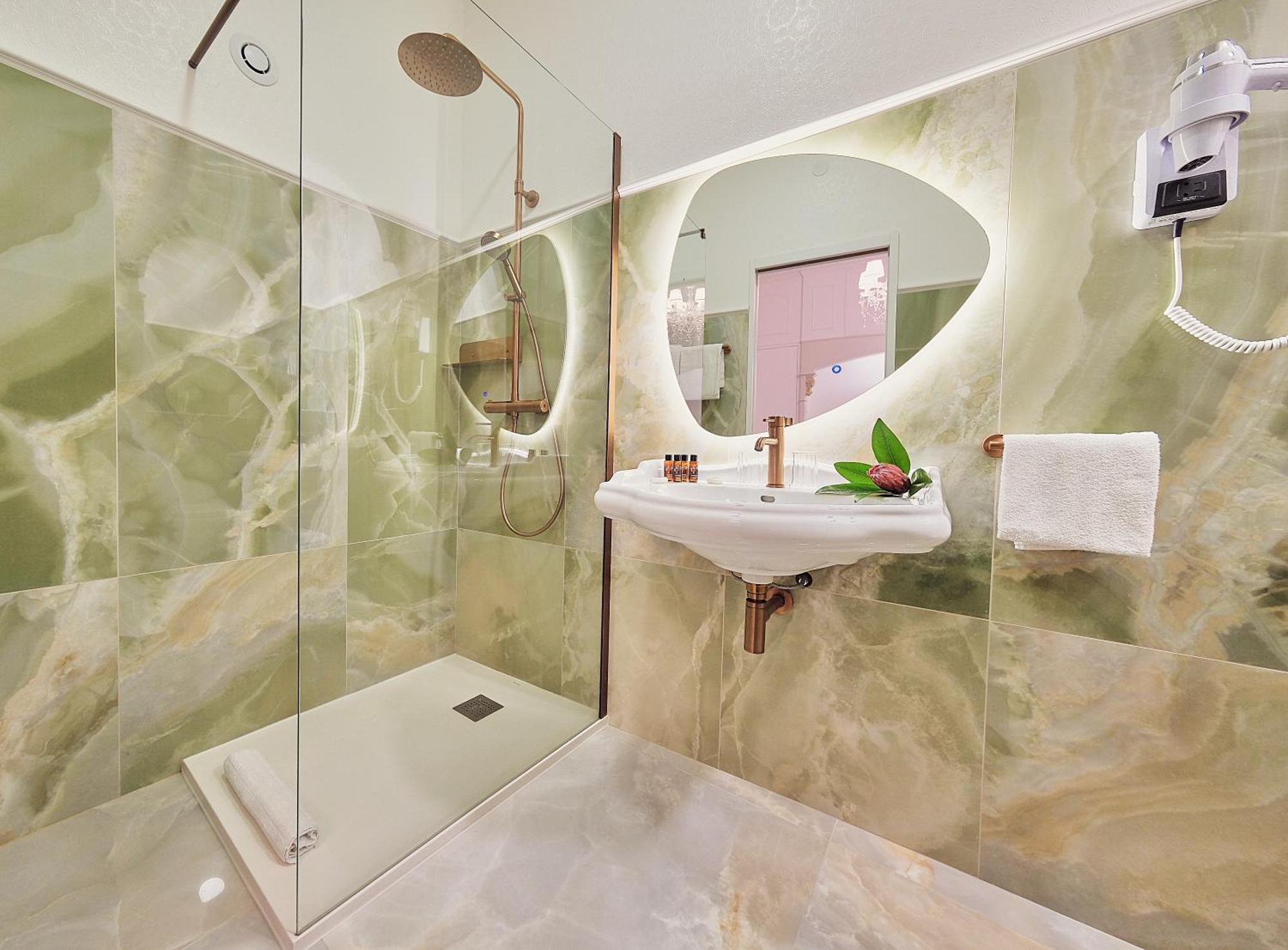 Hotel Le Magnolia Calvi  Zewnętrze zdjęcie